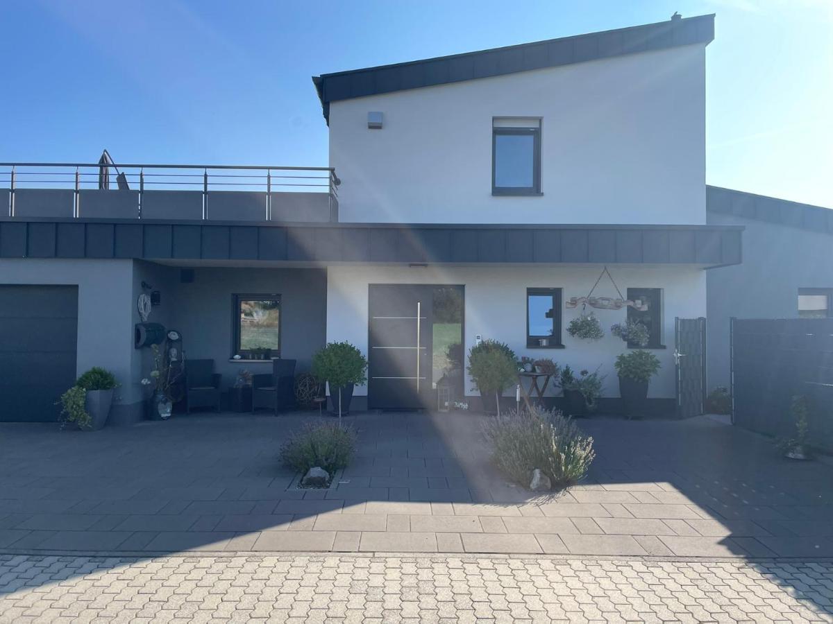 #Neu L Seeblick L Netflix L Boxspring L Nespresso L E-Tuer L Terrasse L 82M2 Ulmen Dış mekan fotoğraf