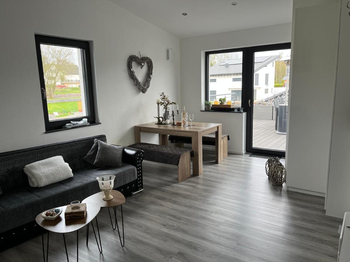 #Neu L Seeblick L Netflix L Boxspring L Nespresso L E-Tuer L Terrasse L 82M2 Ulmen Dış mekan fotoğraf